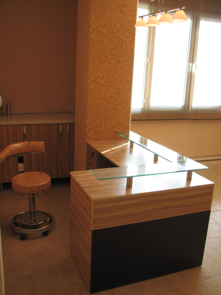 طراحی دکوراسیون داخلی مطب